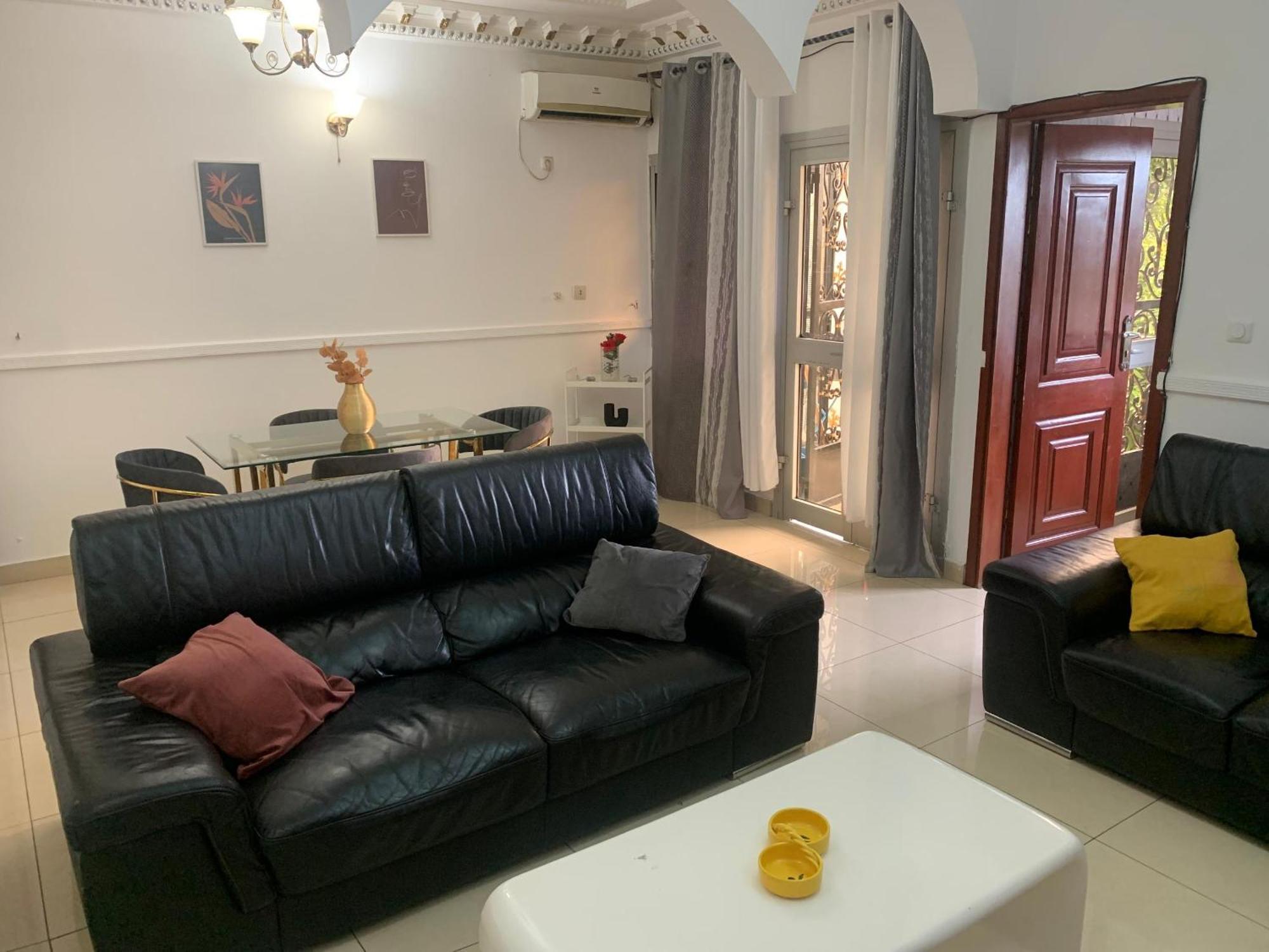 Apartamento Cosy Chez Gaby Yaoundé Exterior foto
